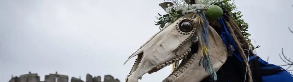 Mendicant Traditions and the Accumulation of Wealth