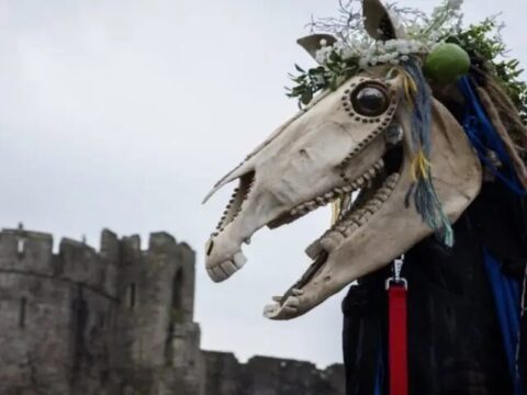 Mendicant Traditions and the Accumulation of Wealth